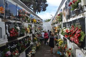 Telde no olvida a sus difuntos (Foto TA y Francisco Javier Santana)